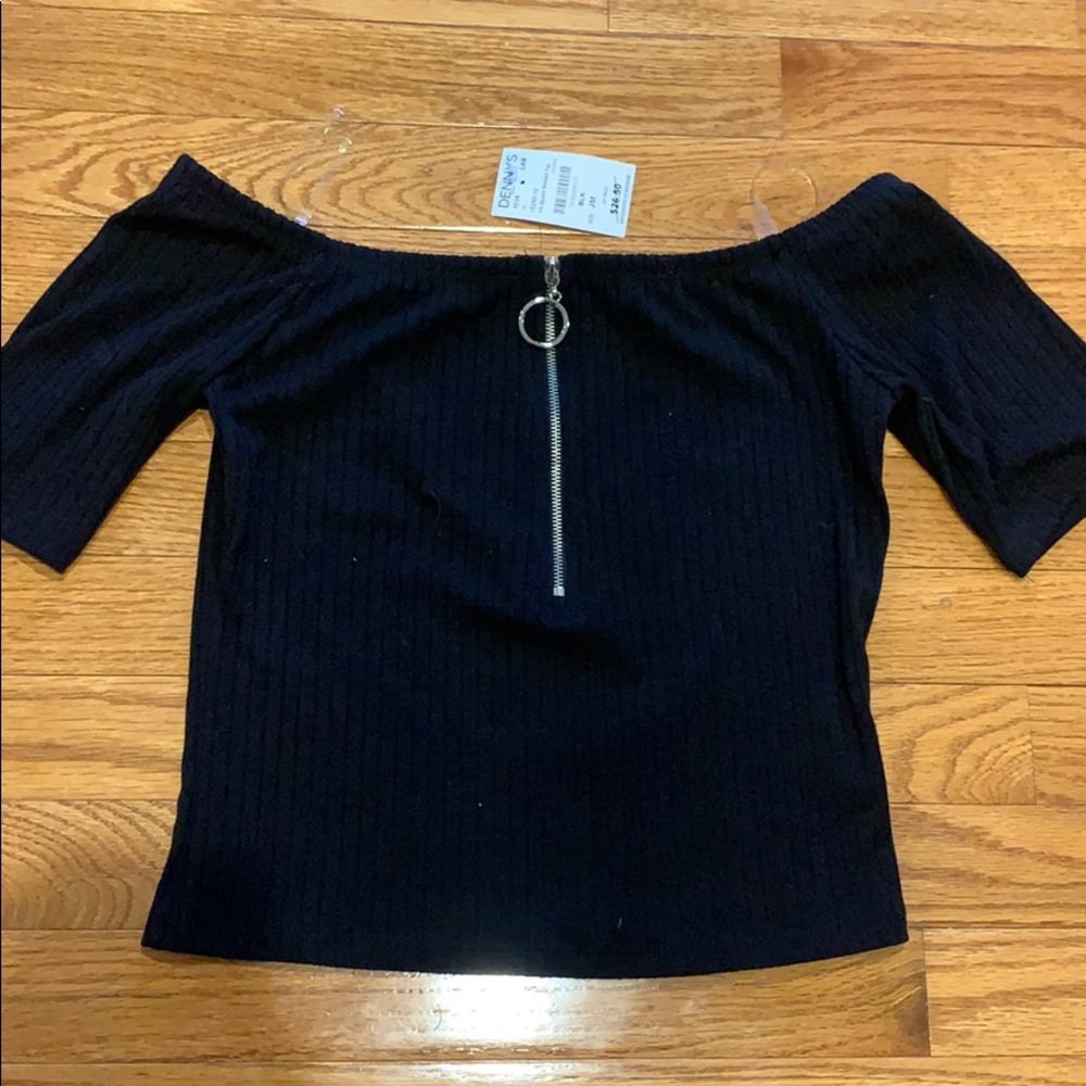 Off the shoulder short sleeve zip up top